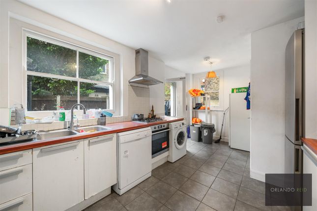 61, Tremadoc Road, London photo 4