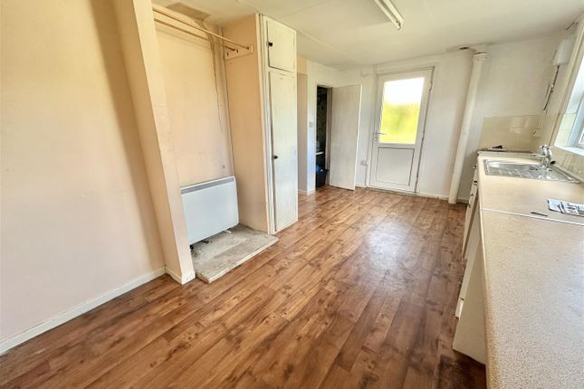 7, Trelowth Road, St. Austell photo 4