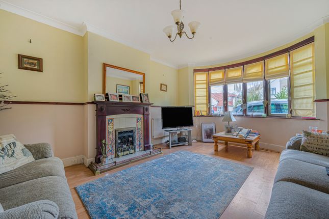 75, Glenesk Road, Eltham photo 2