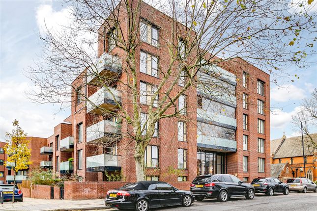 Flat for sale in Knatchbull Road, London