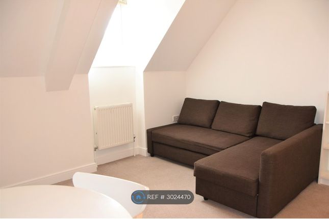 Flat  Lewis Court  Belle Vue Road, Bournemouth photo 5