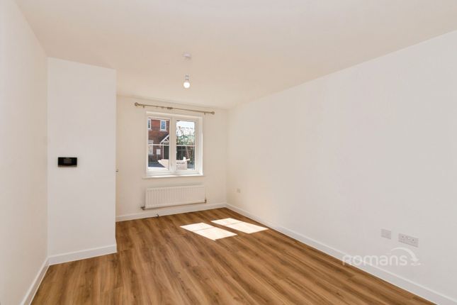 4, Systems Way, Camberley photo 4