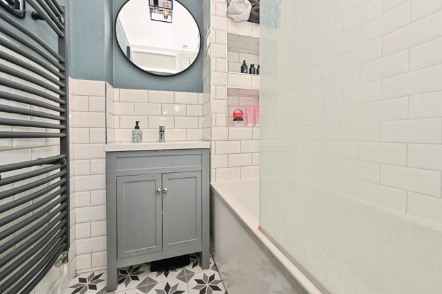 Flat 1, Alban Court, Burleigh Road, St. Albans photo 3