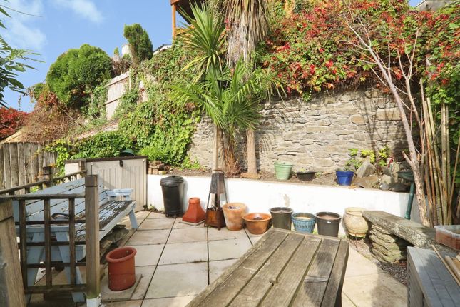 24, Llwynmadoc Street, Pontypridd photo 3