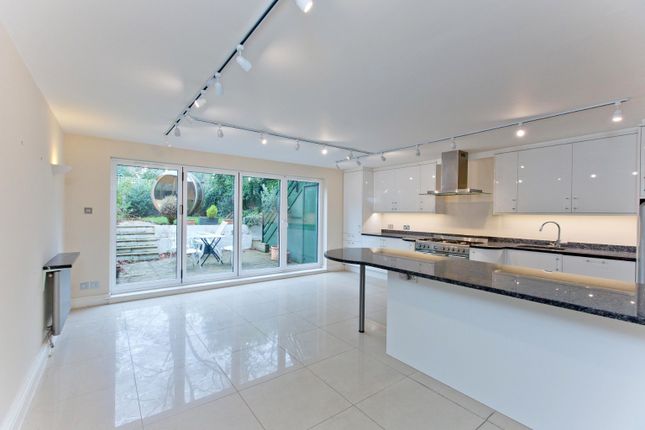 4 Victoria Rise, Hilgrove Road, London photo 3