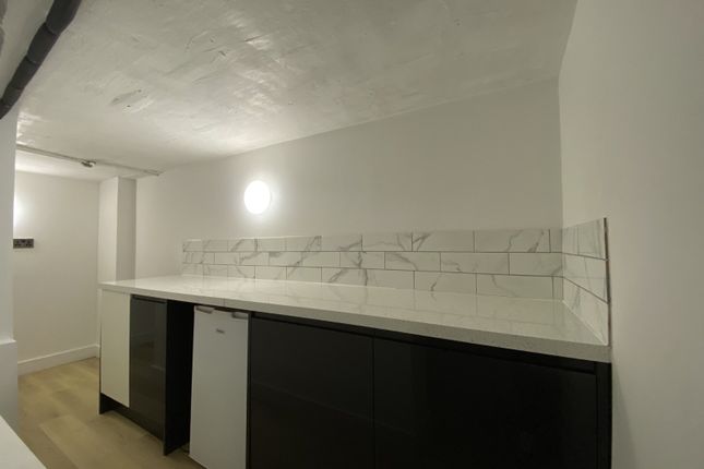 15, Denholme Drive, West Yorkshire photo 2