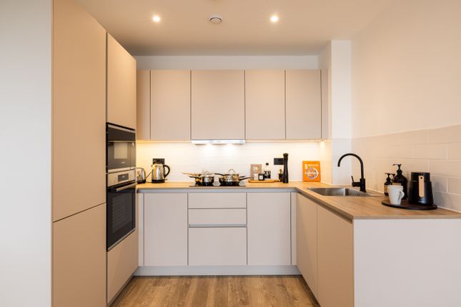 Flat for sale in Station Road, Station Road