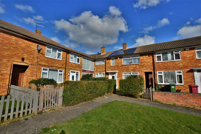 Thumbnail Flat for sale in Tomlin Road, Slough