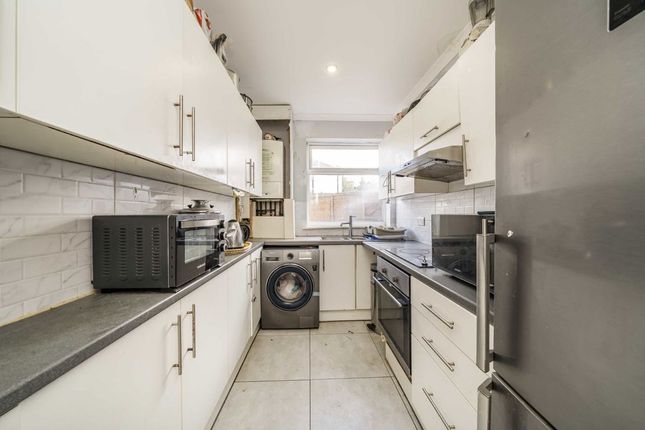 3, Lytham Grove, London photo 3