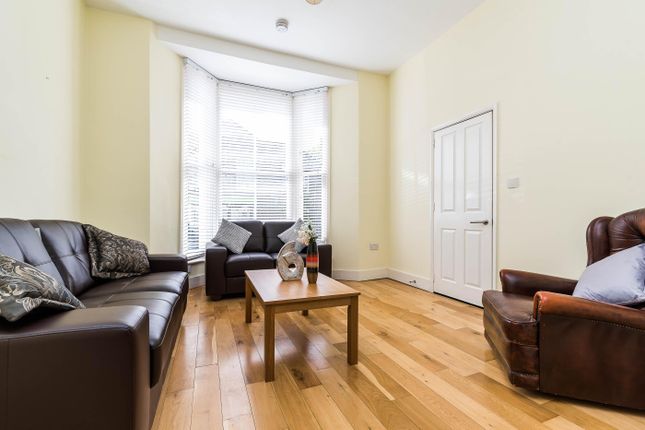3, Medina Road, London photo 4