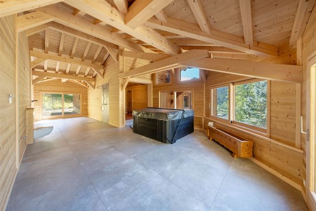 Chalet for sale in Chatel, Portes Du Soleil, French Alps / Lakes