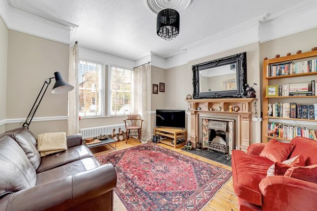 17, Lyncroft Gardens, Ealing photo 4