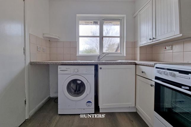 Flat for sale in Cygnet Close, London