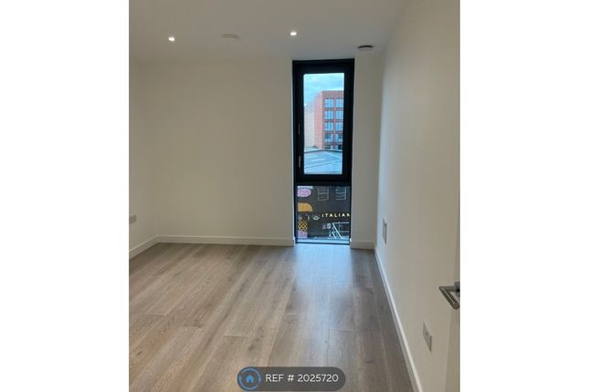 Flat to rent in City North East Tower, London