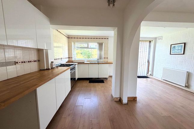 25, Alder Crescent, Liverpool photo 4