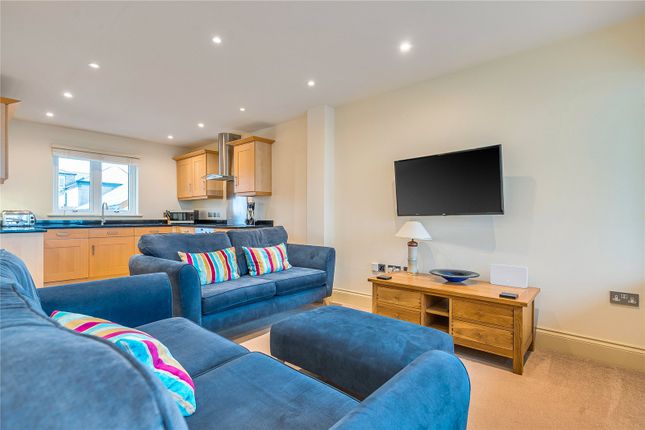 5, Castle Rock, Cornwall photo 4