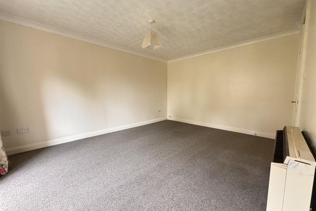 Dewell Mews, Swindon photo 3