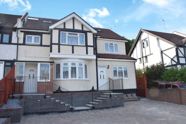 Thumbnail Flat to rent in Brighton Road, Coulsdon, Surrey