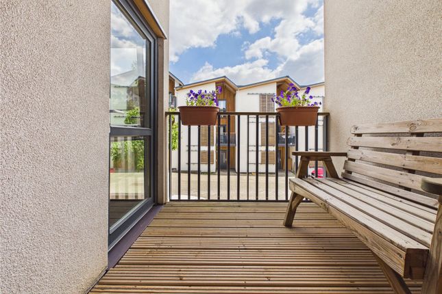 14, Kynaston View, Bristol photo 4