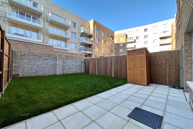 7 Hume Terrace, Barking photo 4