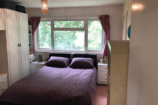 24, Sunningdale Gardens, London photo 4