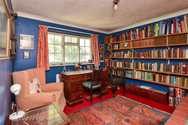 4-bed house on Western Road, Newhaven, £400,000