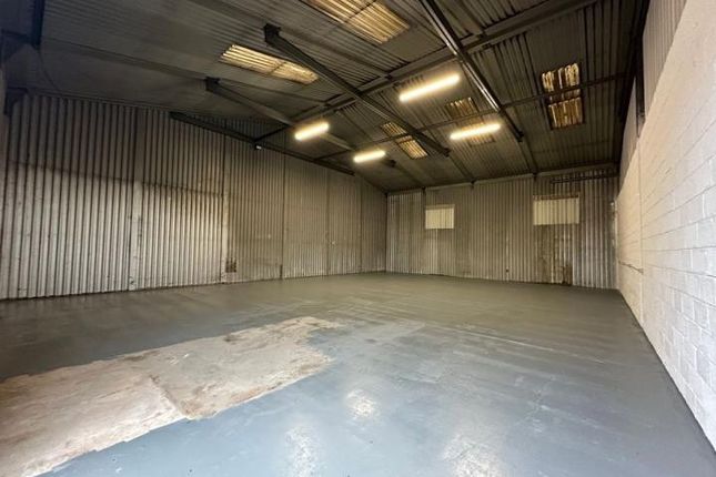 Warehouse to let in Colwick Industrial Estate, Private Road 4
