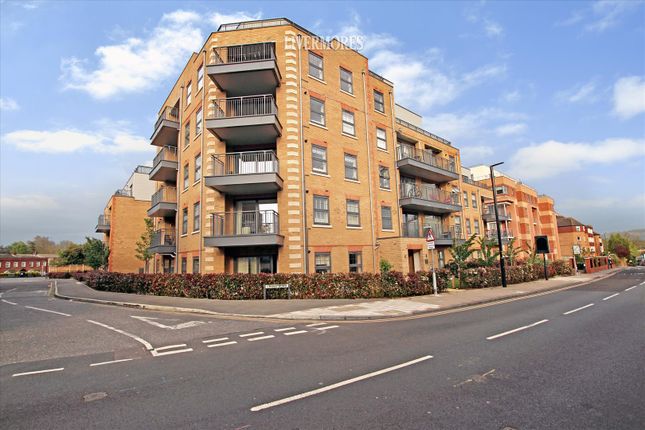 Thumbnail Flat for sale in Hillcross Court, Sidcup Hill, Sidcup