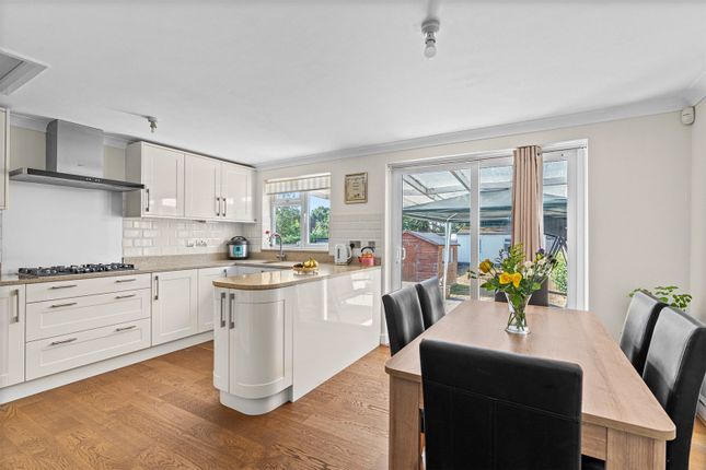 55, Beechwood Rise, Hertfordshire photo 4