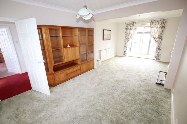28 York Road, Holland-on-Sea photo 5