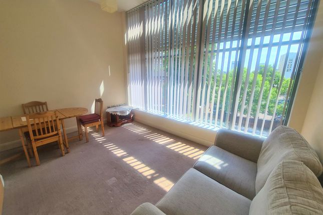 Apartment 10, Mandara Point, Drapers Fields, Coventry photo 2
