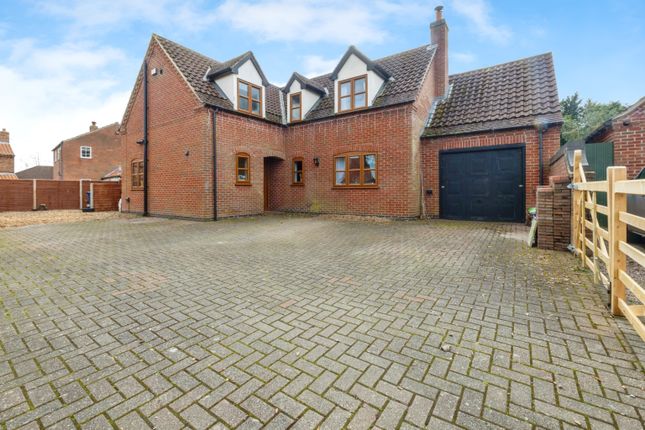 Thumbnail Detached house for sale in Main Road, Laughterton, Lincoln