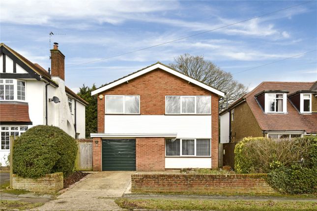 Thumbnail Detached house to rent in Woodside Close, Amersham, Buckinghamshire