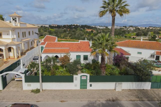 Thumbnail Detached house for sale in Alvor, Alvor, Portimão