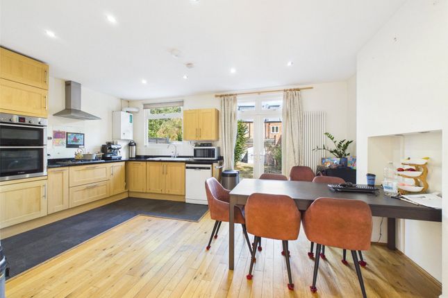 5, Larches Avenue, London photo 2