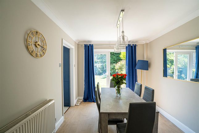 23, The Woodlands, Hastings photo 4