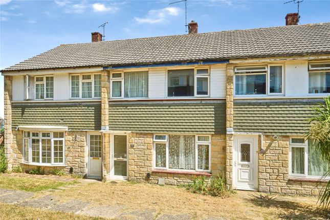3-bed house on 17, Sandcroft Avenue, Isle of Wight, £165,000