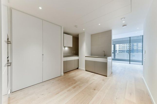 Oakley House, London photo 2