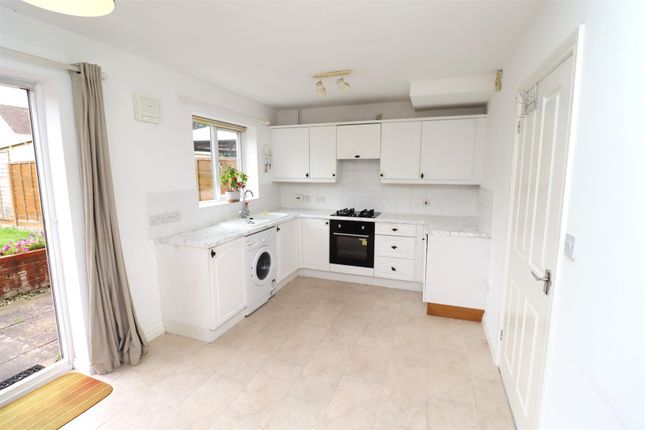 65, Pebblebrook Way, Bedworth photo 2
