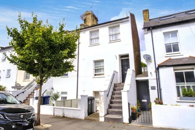 1-bed flat on 37 Flat B, Berrymede Road, London, £185,000