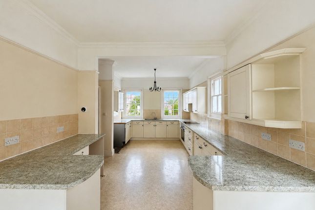 14a, Cantelupe Road, Bexhill on Sea photo 2