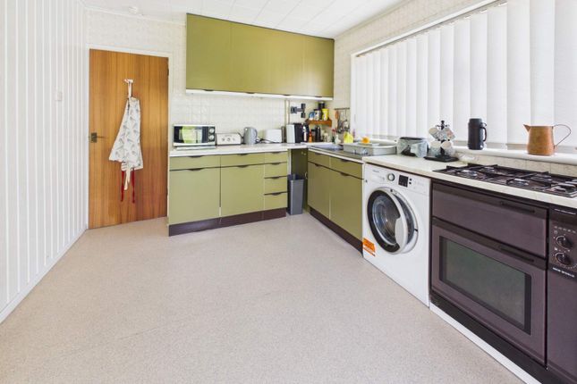 29, Gron Ffordd, Rhiwbina photo 2