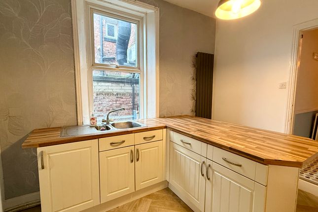256, Chillingham Road, Newcastle upon Tyne photo 3
