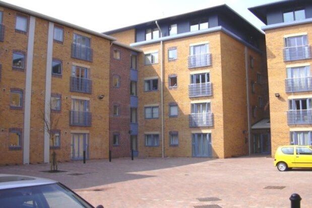 Flat to rent in Leadmill Court, Sheffield