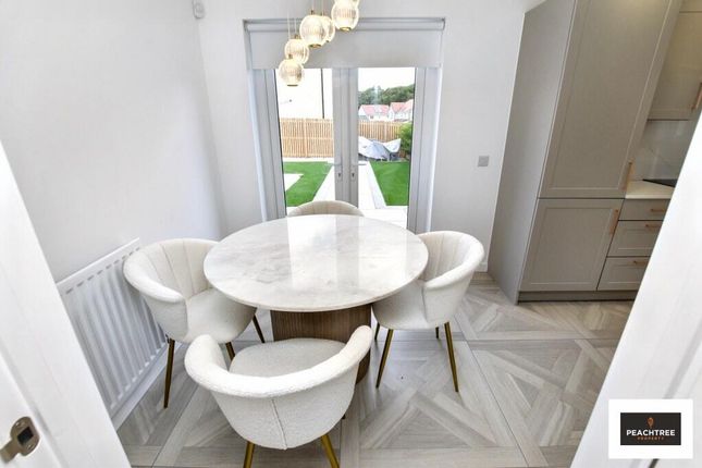 5, University Grove, Paisley photo 4