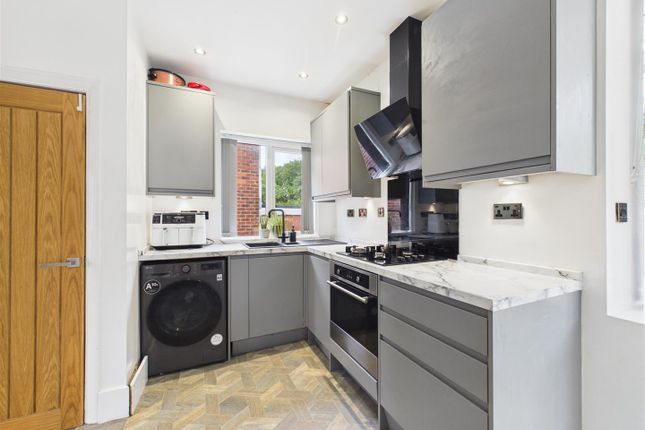 4, Briarfield Crescent, Sheffield photo 4