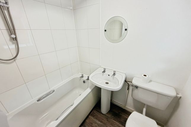 194, Bolton Road, Ashton-In-Makerfield photo 5