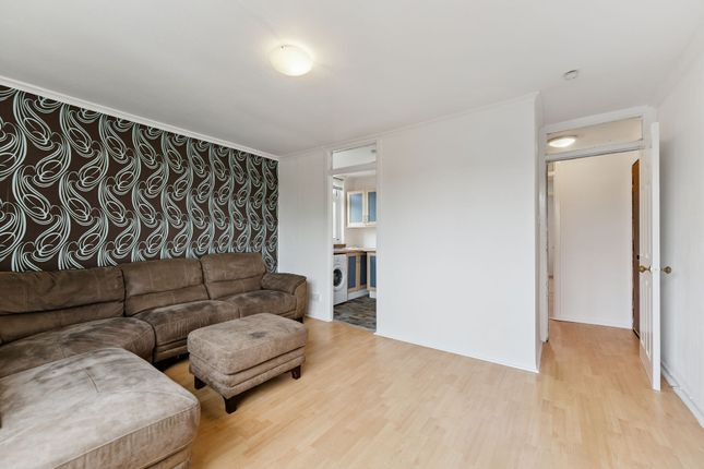 32c Durban Avenue, Clydebank photo 3