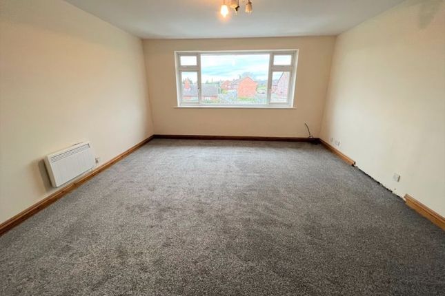 Thumbnail Flat to rent in Meadow Drive, Credenhill, Hereford