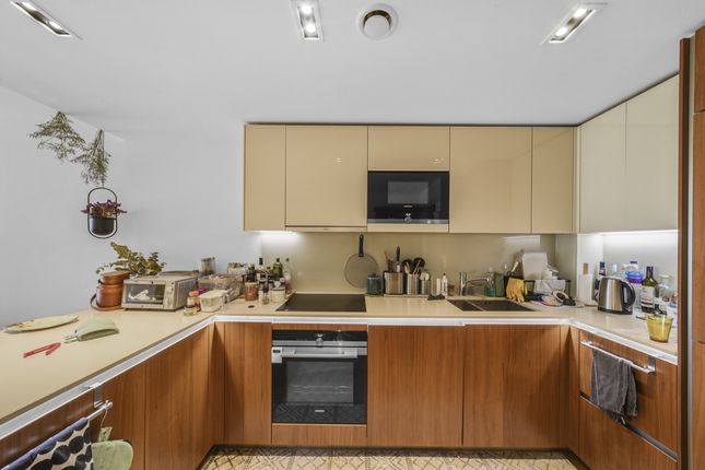 Flat 13 Quayside House, 8, Kew Bridge Road, Brentford photo 3